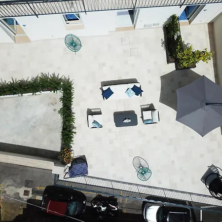 Blue View Luxury Furore