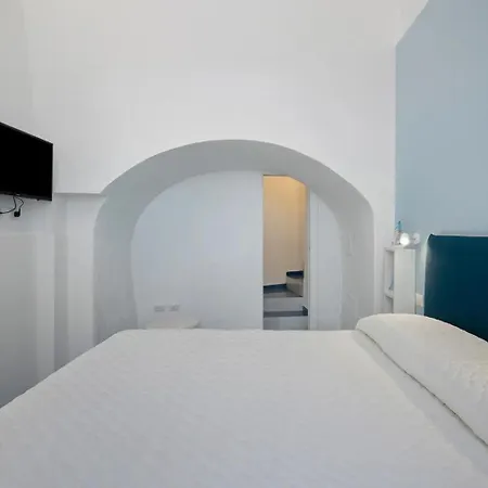 Blue View Luxury Oda ve Kahvaltı 3*