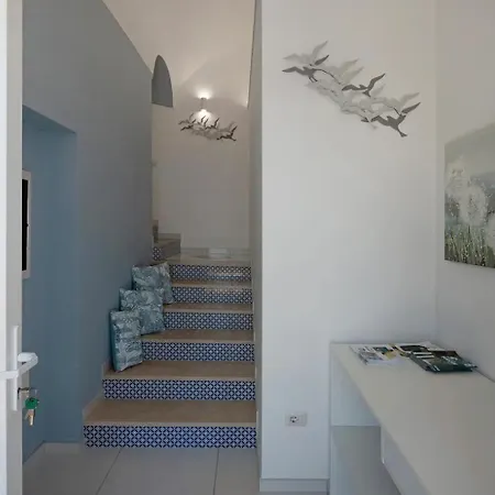 Blue View Luxury Oda ve Kahvaltı 3*