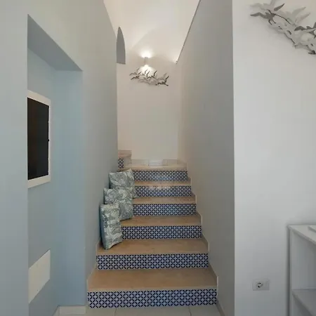 Blue View Luxury Furore