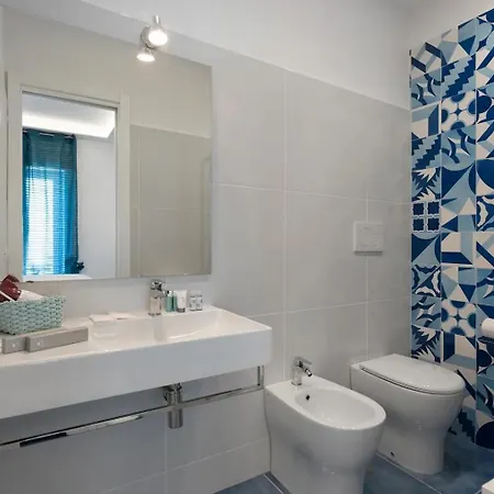Blue View Luxury Furore