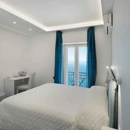 Blue View Luxury Furore