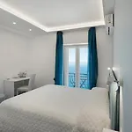 Blue View Luxury Furore
